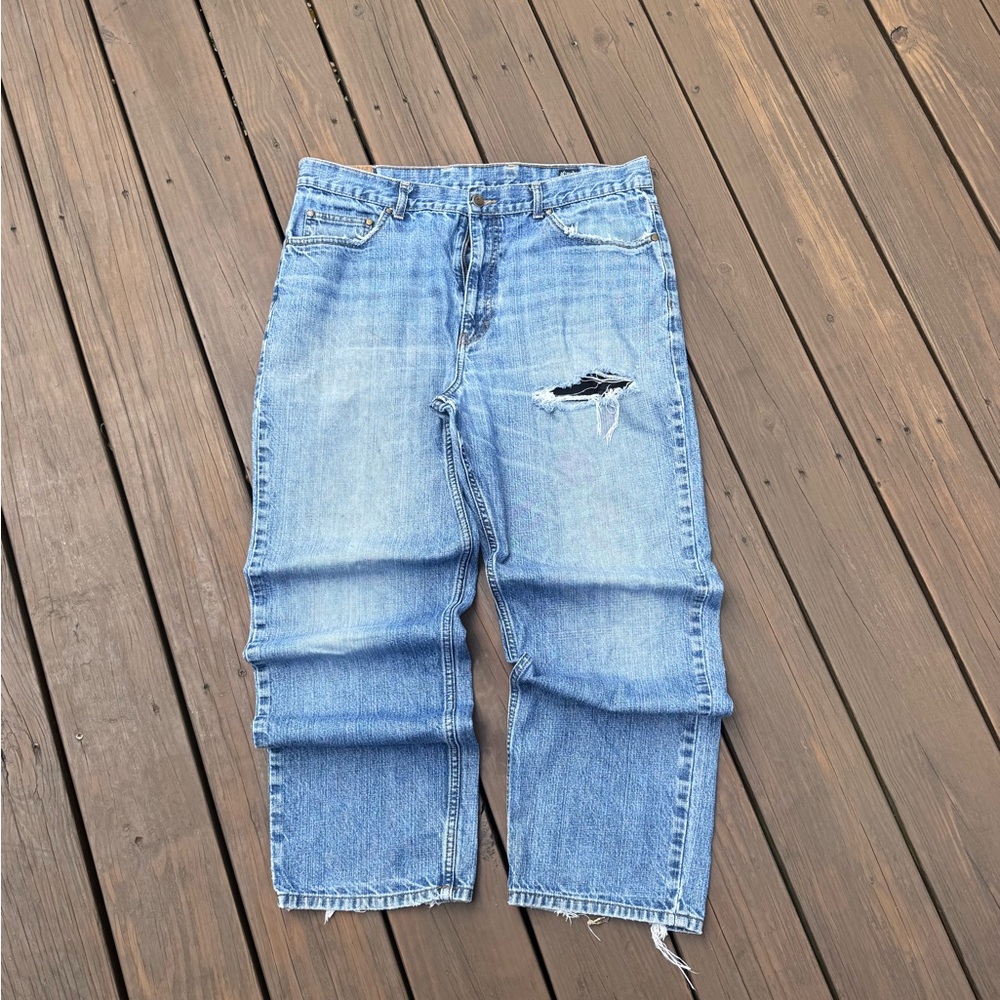 Chaps Men's Light Blue Relaxed Jeans